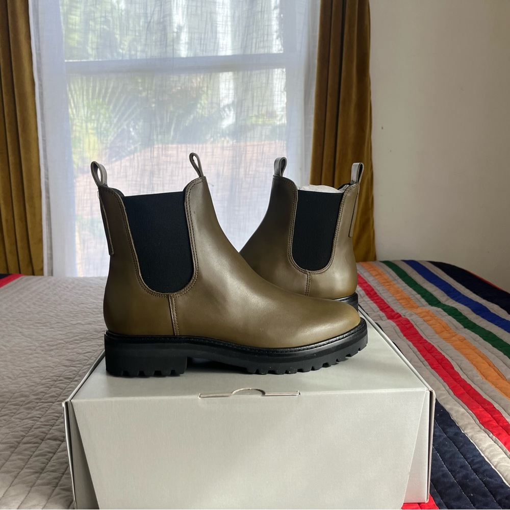 Everlane Olive Green Leather Chelsea Ankle Boots